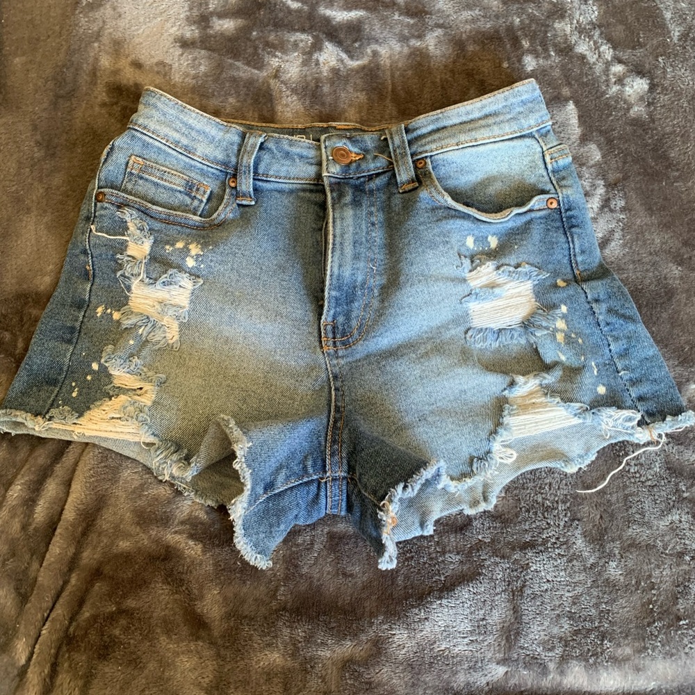 No boundaries shorts Size 3
